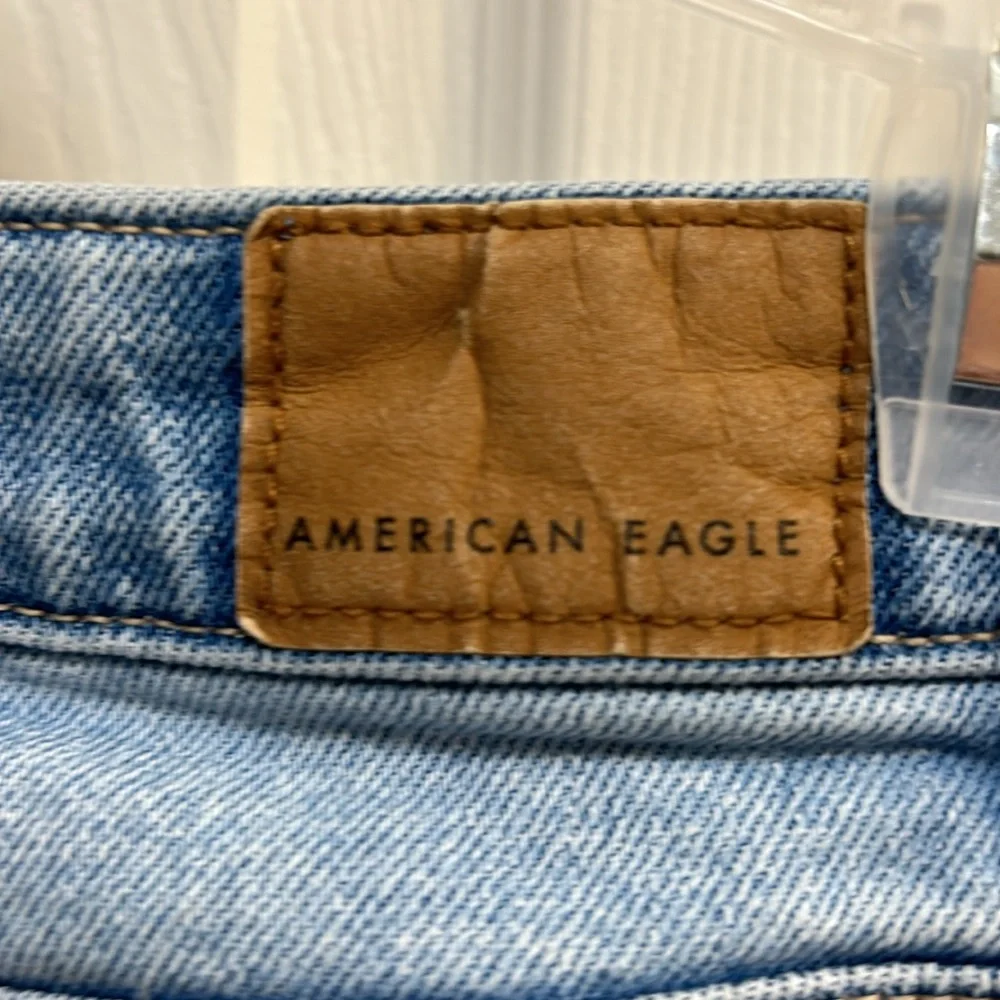 American Eagle Stretch Mom Straight Jean Distressed Size 00 Regular - Picture 6 of 6